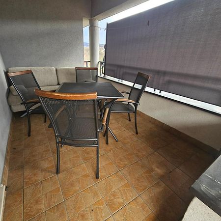 Apartman Ellye Lukavica Eksteriør billede